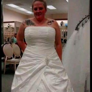 David's Bridal Wedding Dress size 18W